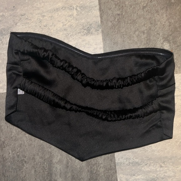 Tiger Mist Black Strapless Tube Top - Picture 3 of 4